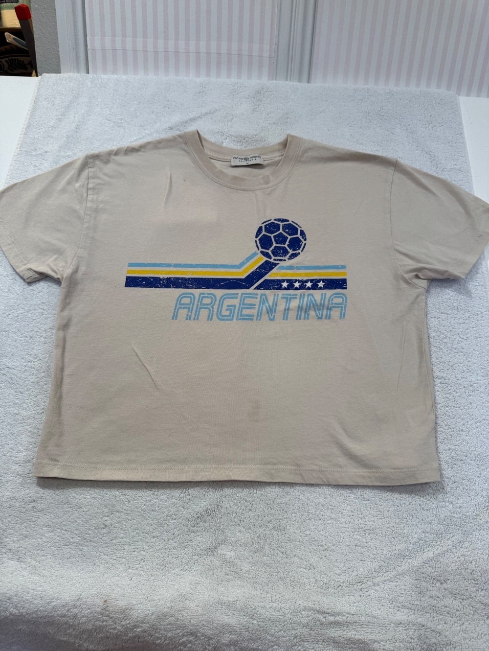 Vintage Threads Argentina Soccer Graphic T-Shirt Women’s M Beige Retro